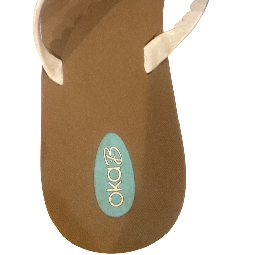 Oka-B Womens Scalloped Flip Flopd Tan White Size 11 Made in USA Waterproof - Picture 2 of 4
